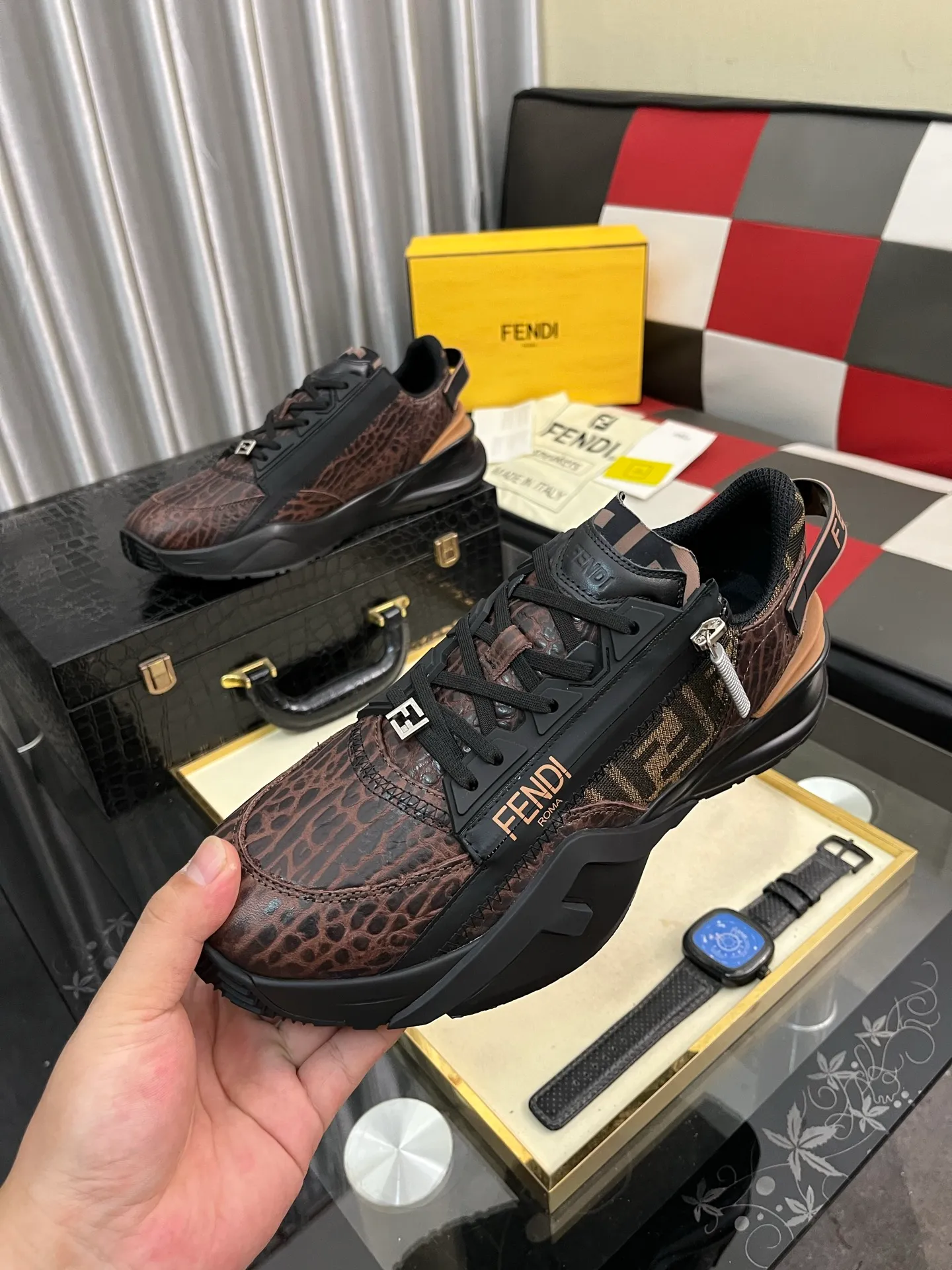 Men's shoes 💰620⌚️⌚️ FEND* — Fendi Flow men's casual sneakers, with elastic straps, side zippers, and corrugated soles engraved with F. Embossed Fendi Flow lettering on the heel. Made of technical fabric and a mix of blue and genuine leather. Decorated with Lycra® details. FF graphic tongue. Ultra-light and wear-resistant EVA sole. Code number: 38-44